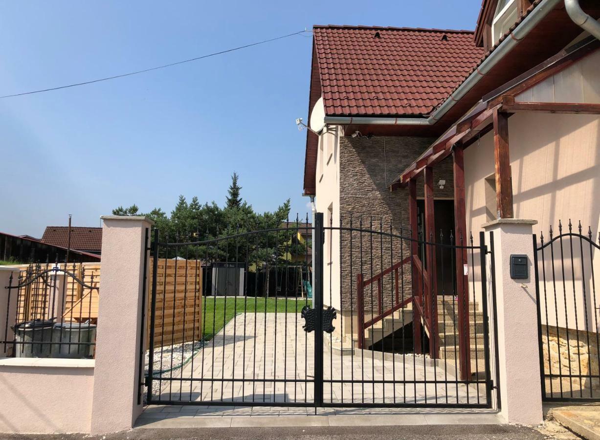 Villa Rustica Bešeňová Esterno foto